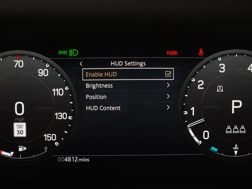2025 Land Rover Defender V8 - Photo 25