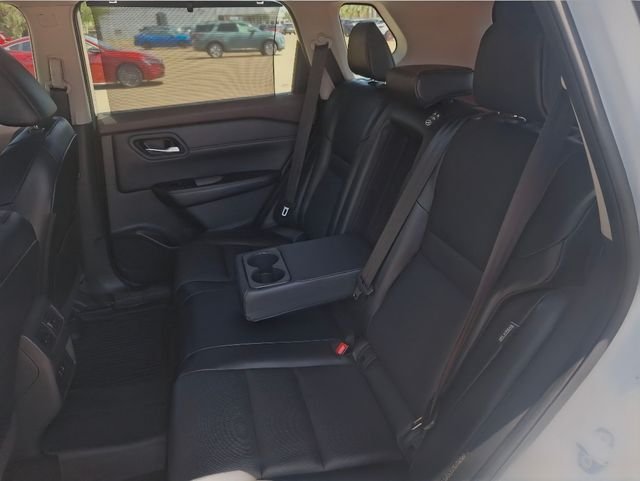 Used 2023 White Nissan SV image 23