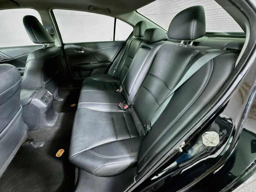 Used 2016 Black Honda EX-L image 30