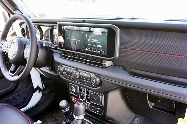 2026 Jeep Wrangler 4-Door Rubicon - Photo 14