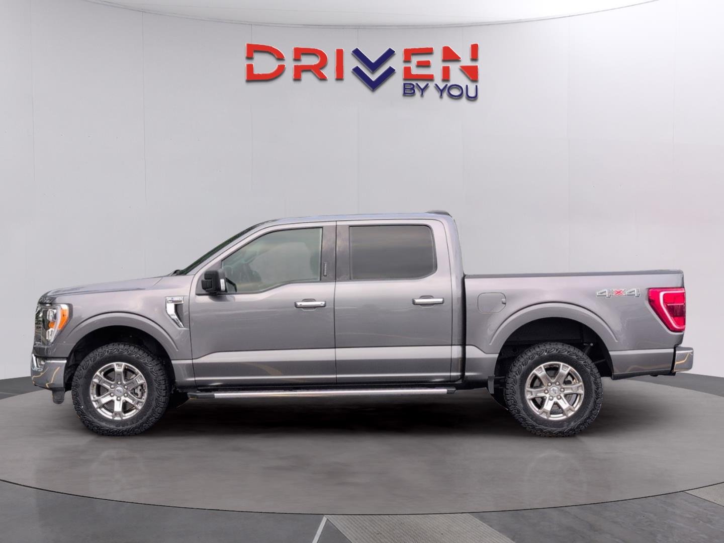 Used 2023 Carbonized Gray Ford XLT image 2