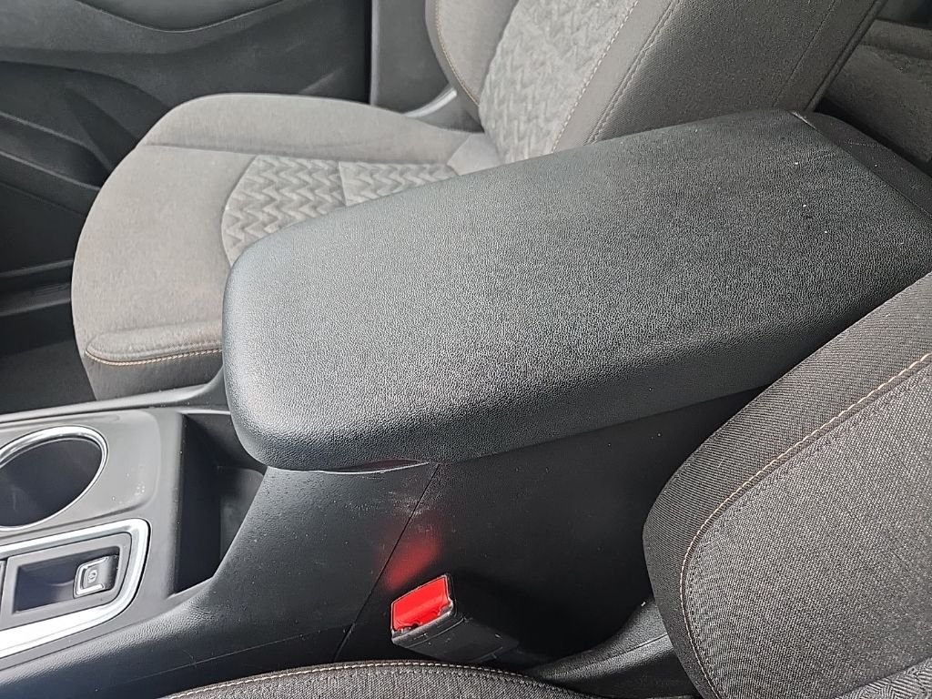 Used 2024 White Chevrolet LT image 63