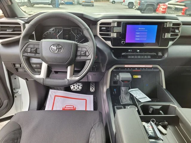 2025 Toyota Tundra SR5 - Photo 28