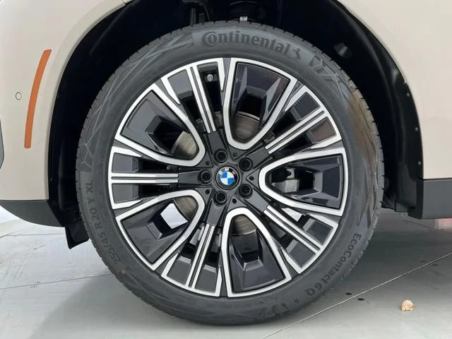 New 2026 Dune Grey Metallic BMW 30 xDrive image 21