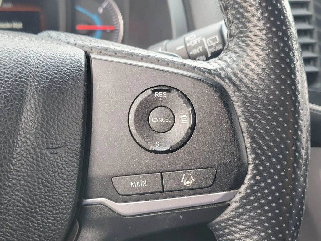 Used 2020  Honda EX-L image 6