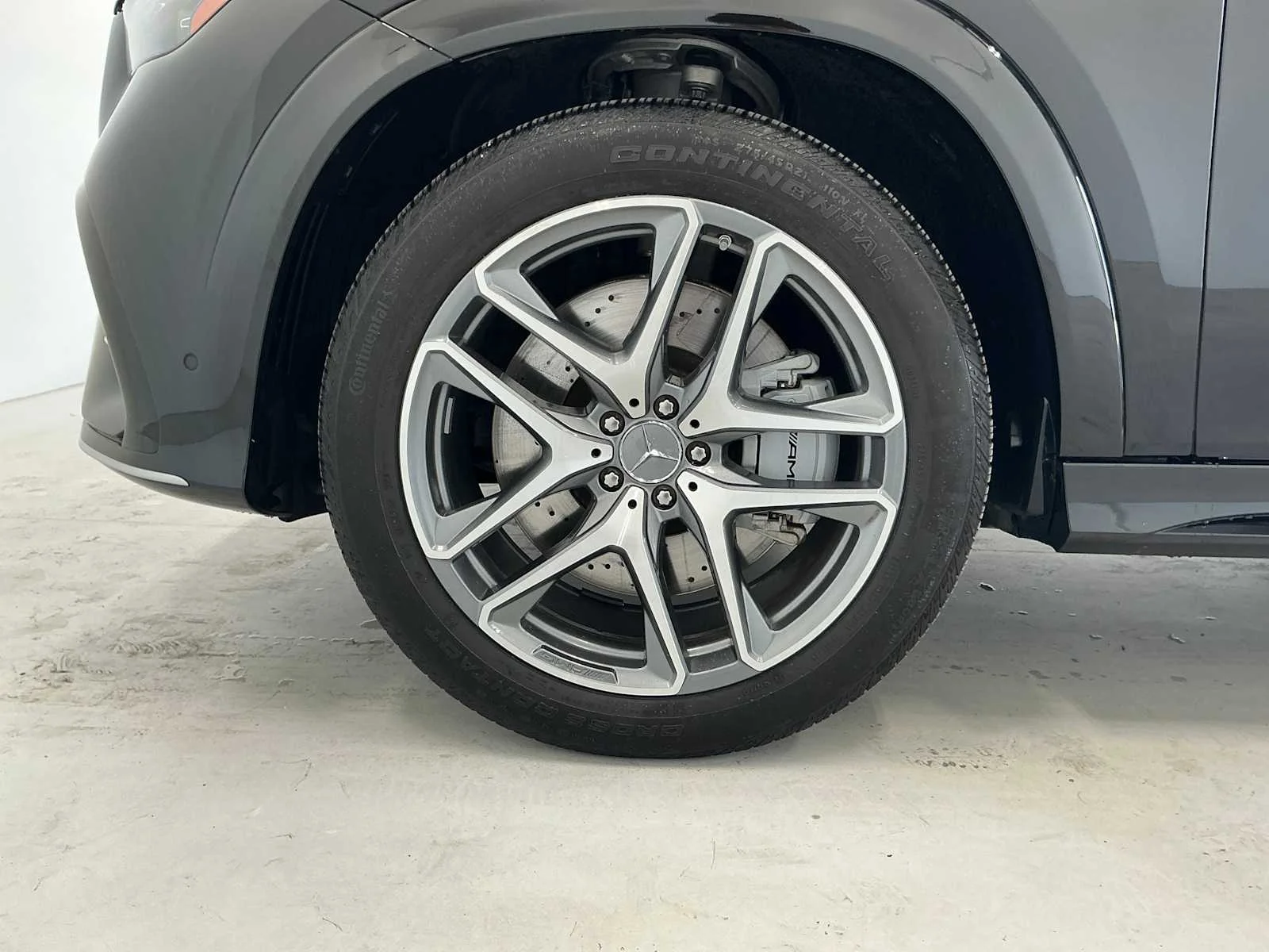Certified Used 2025 Obsidian Black Metallic Mercedes-Benz AMG® GLE 53 image 28