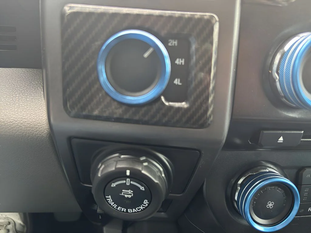 Used 2015 Gray Ford XLT image 23