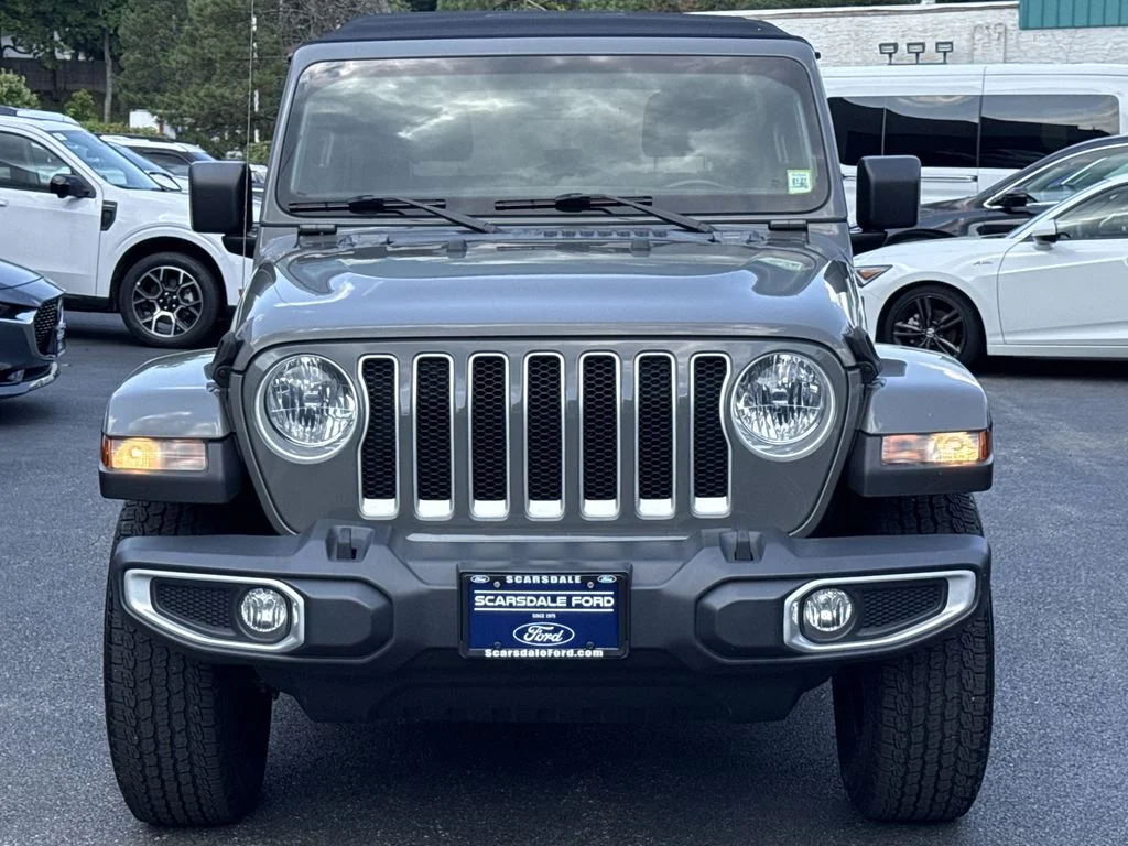 Used 2021 Gray Jeep Unlimited Sahara image 2