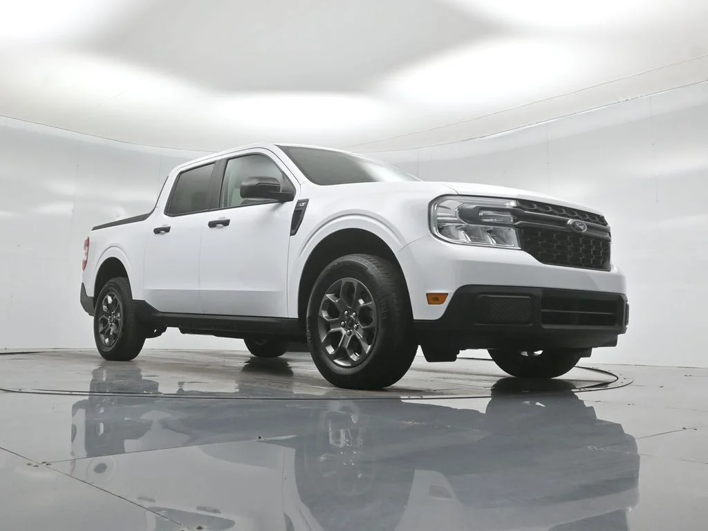 Certified Used 2023 White Ford XLT image 42