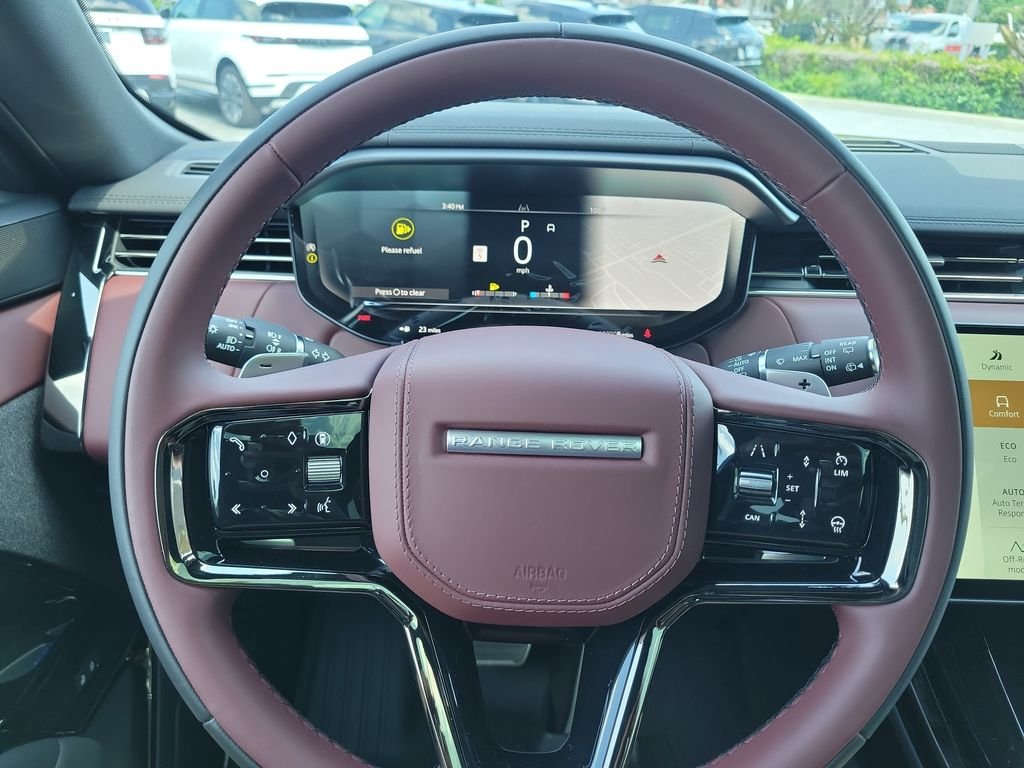 New 2026 Santorini Black Land Rover Dynamic SE image 29