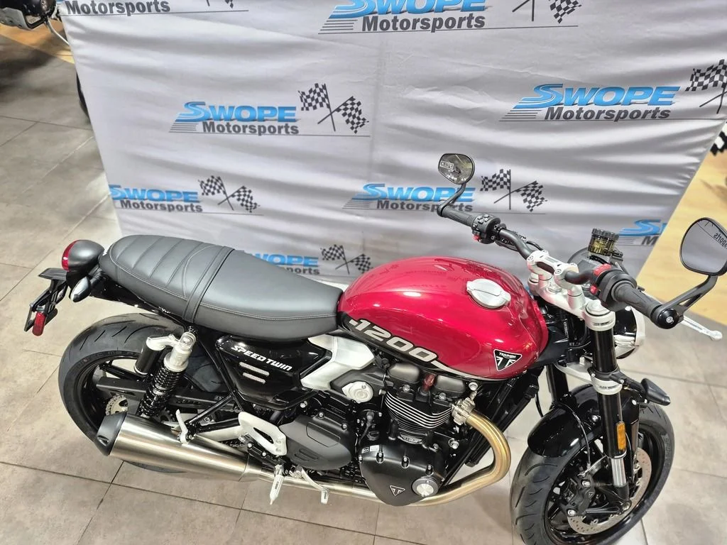 New 2026 RED/BLACK Triumph Base image 10