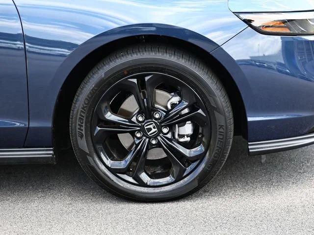 2025 Honda Accord SE - Photo 51