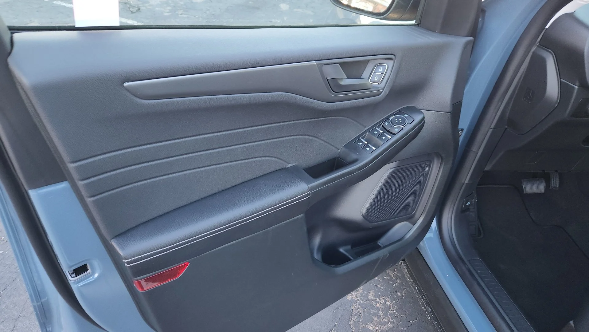 New 2026 Vapor Blue Metallic Ford Active image 23
