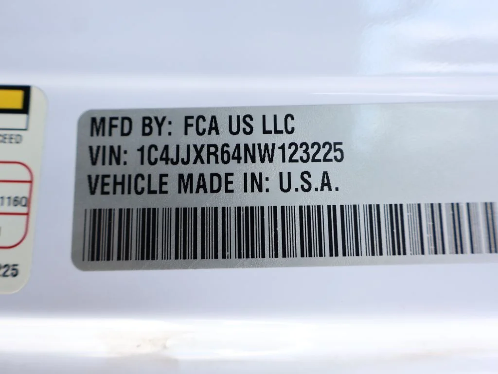 Used 2022 White Jeep Unlimited Rubicon 4xe image 23