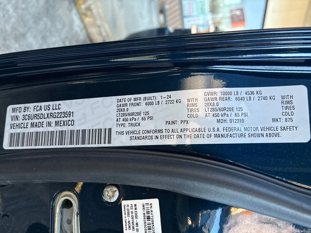 New 2024 Patriot Blue Pearl-Coat Exterior Paint RAM Big Horn image 30