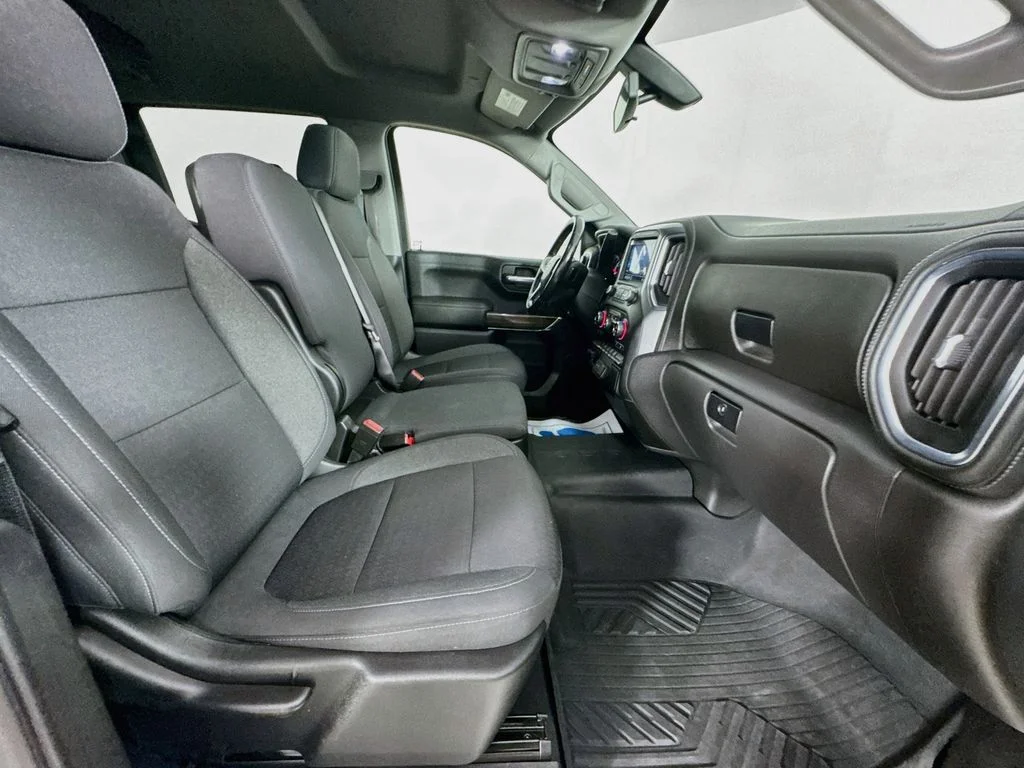 Used 2021 Summit White Chevrolet LT image 36