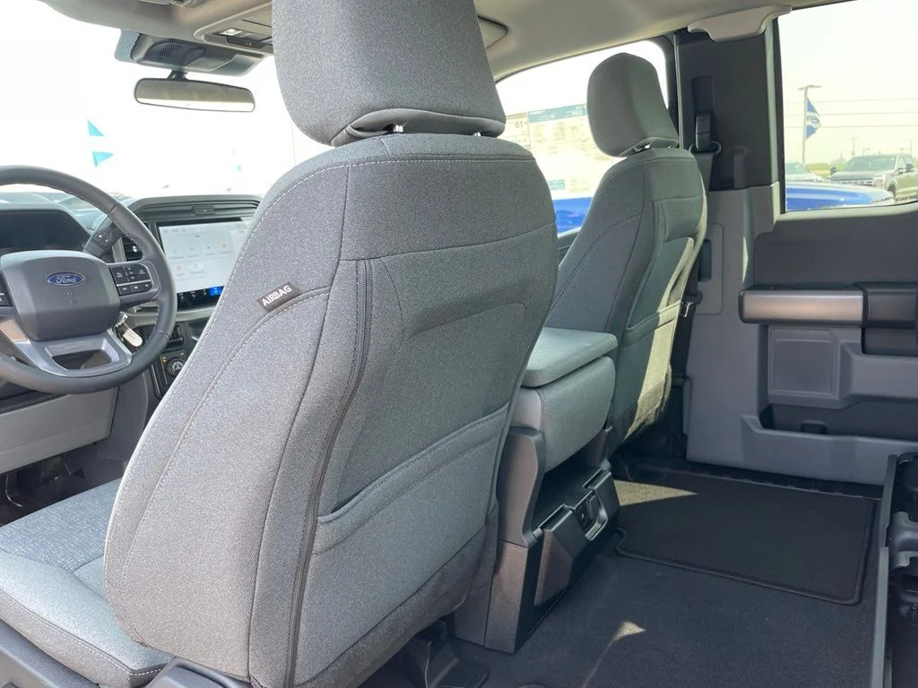 New 2026 Carbonized Gray Metallic Ford XLT image 47