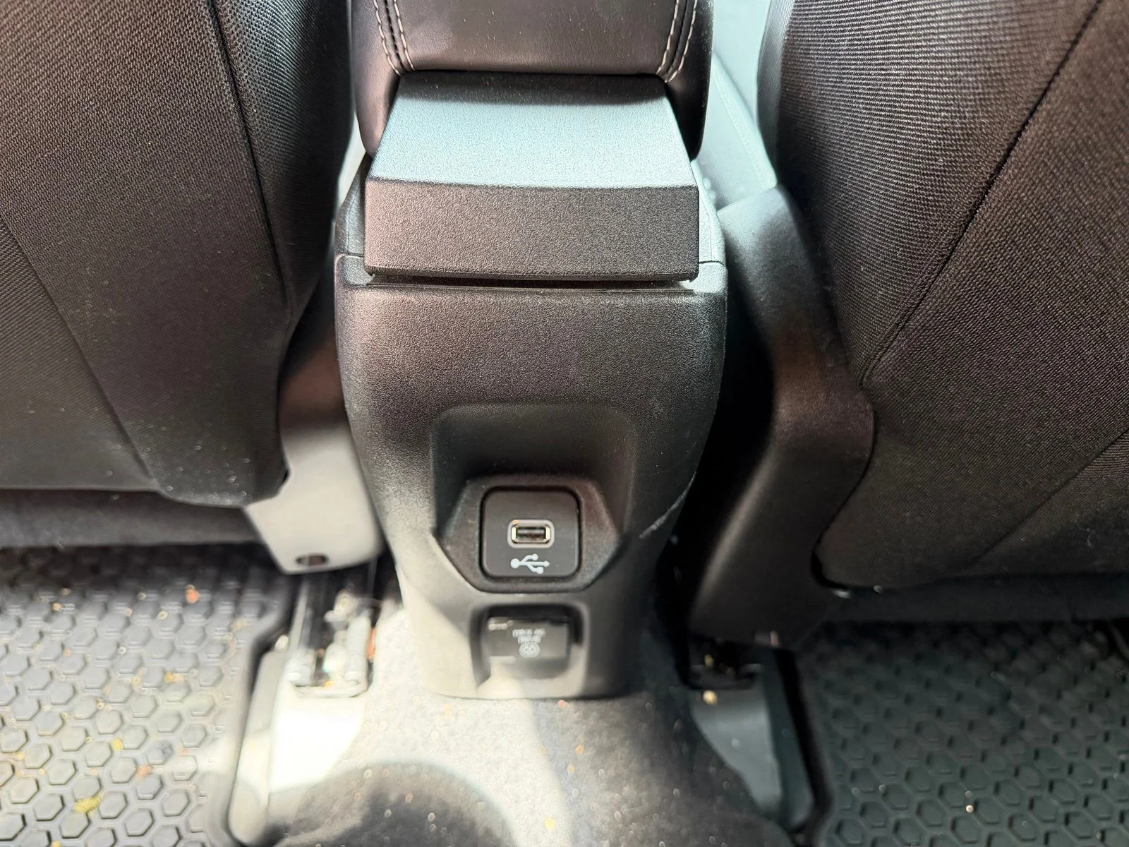 Used 2022 Gray Jeep Altitude image 12