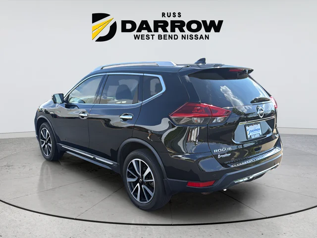 Used 2019 Black Nissan SL image 3