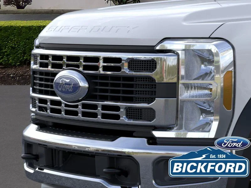 2025 Ford F-550 Super Duty Chassis Cab XL - Photo 19