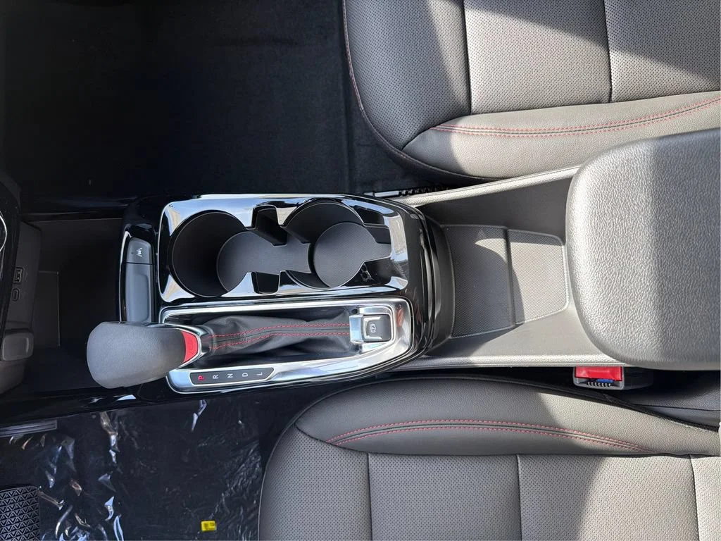 New 2026 Mosaic Black Metallic Chevrolet 2RS image 16