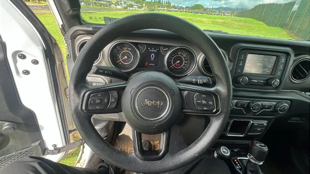 Used 2019 White Jeep Unlimited Sport image 21
