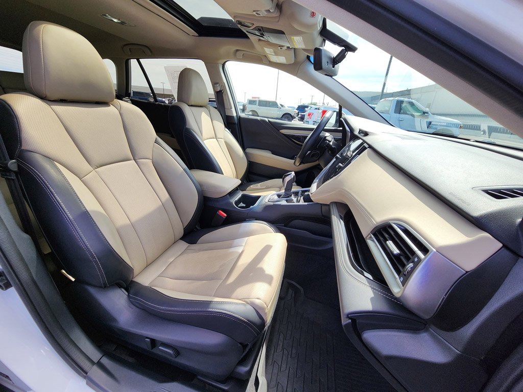 Used 2021 Crystal White Pearl Subaru Limited image 23