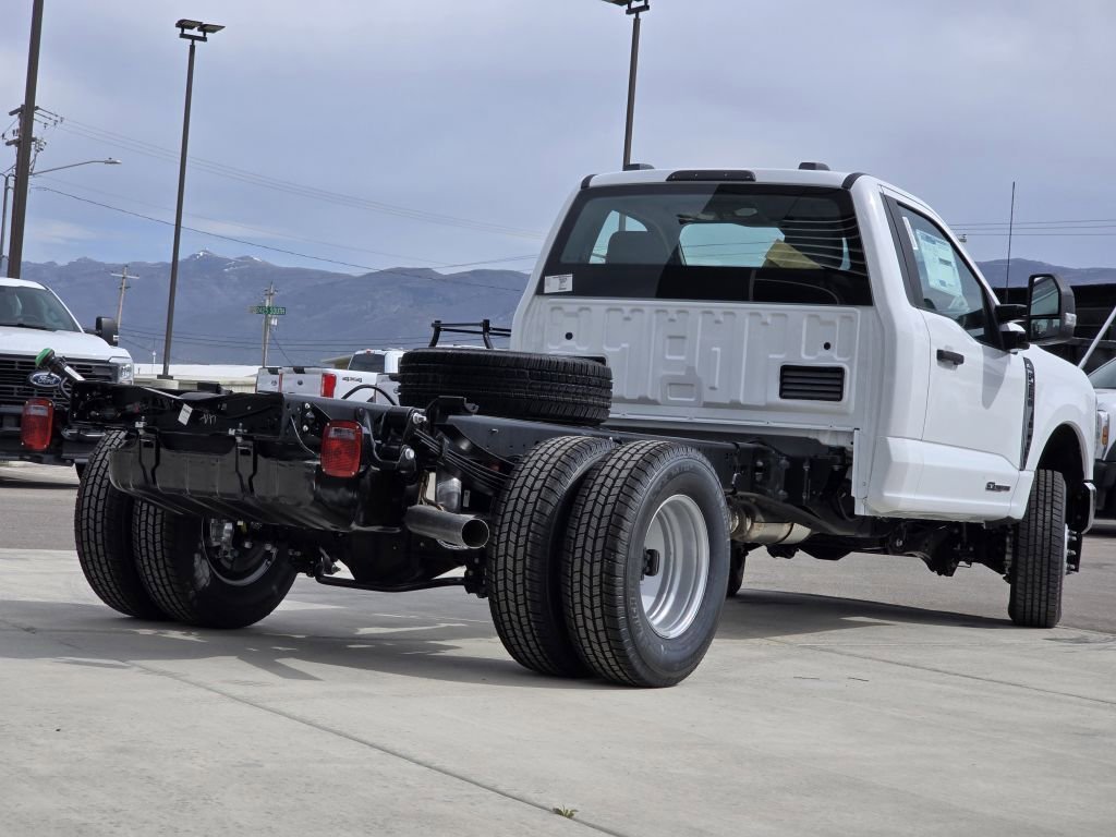 New 2026 Oxford White Ford XL image 25