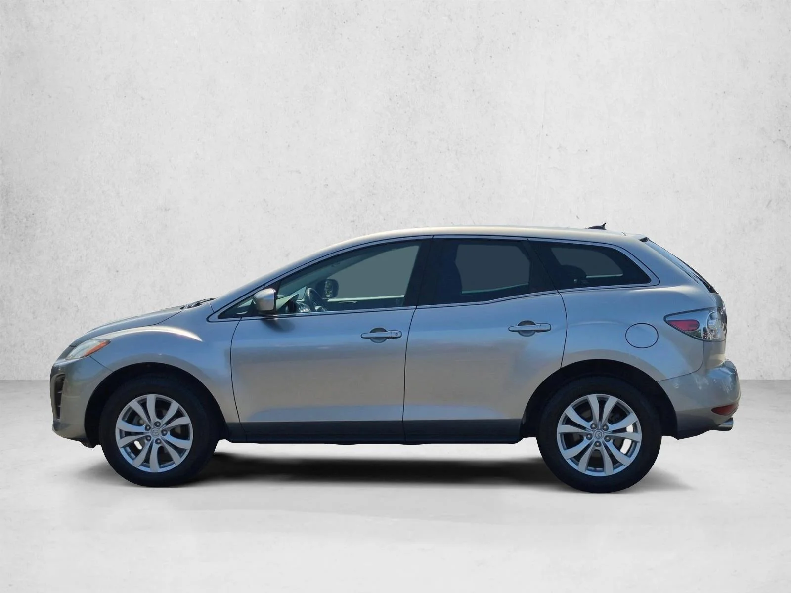 Used 2010 Liquid Silver Metallic Mazda Touring image 8