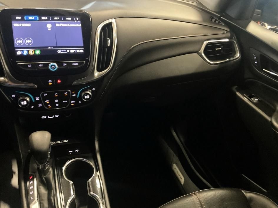 Used 2022 Blue Chevrolet Premier image 5