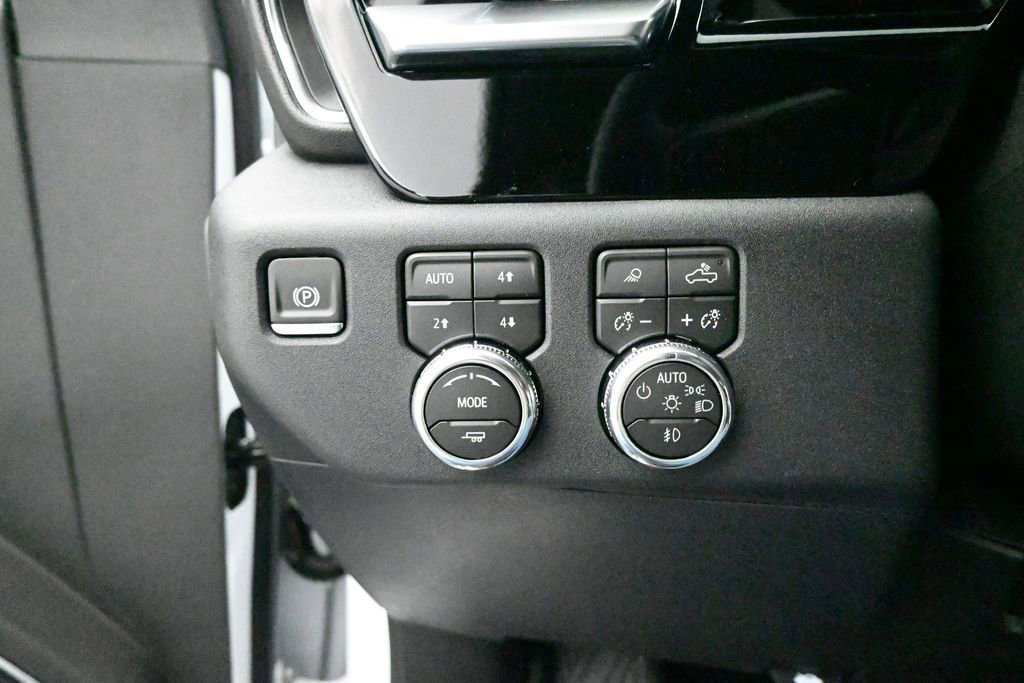 2026 GMC Sierra 3500HD SLE - Photo 16