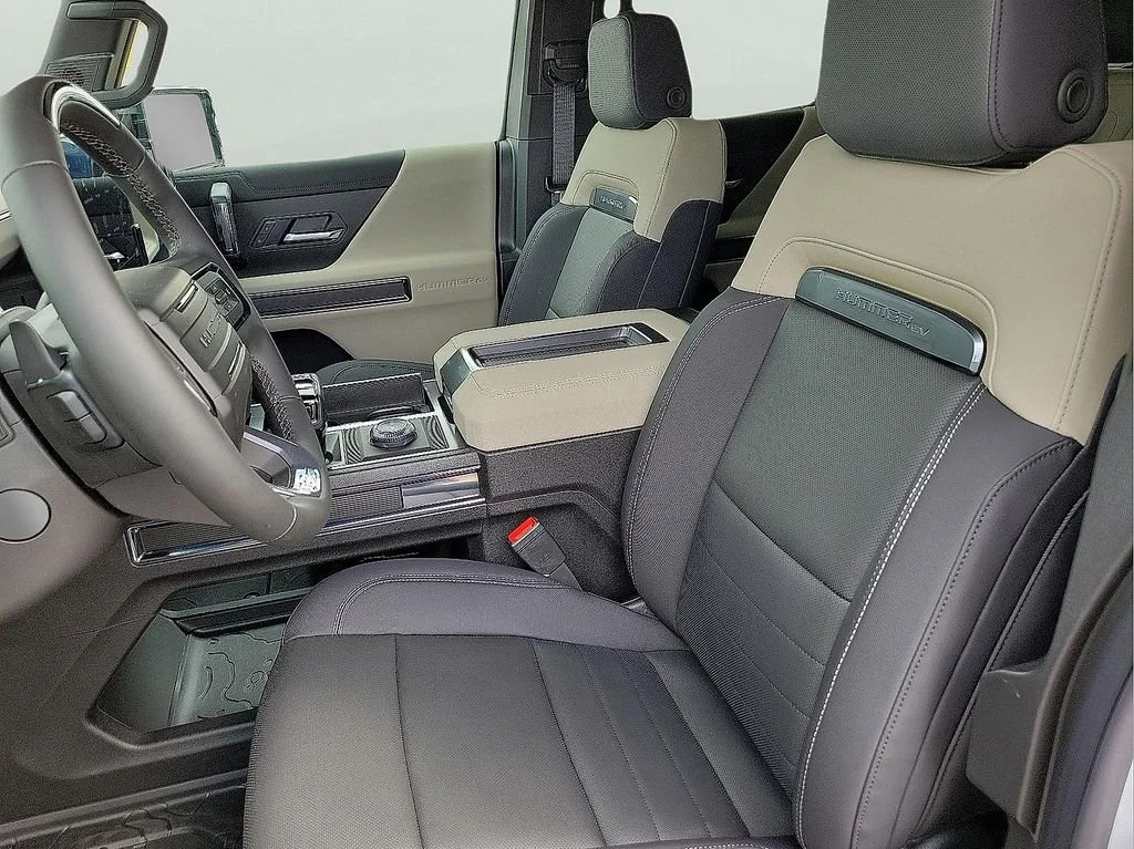 2026 GMC HUMMER EV 2X - Photo 14