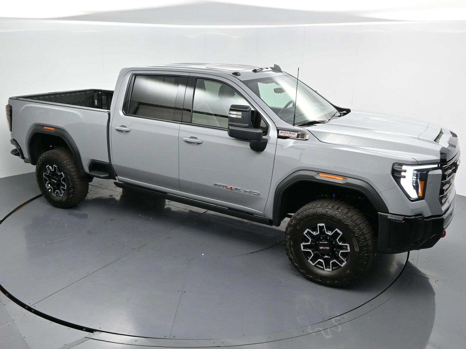 Used 2025 Thunderstorm Gray GMC AT4X image 40