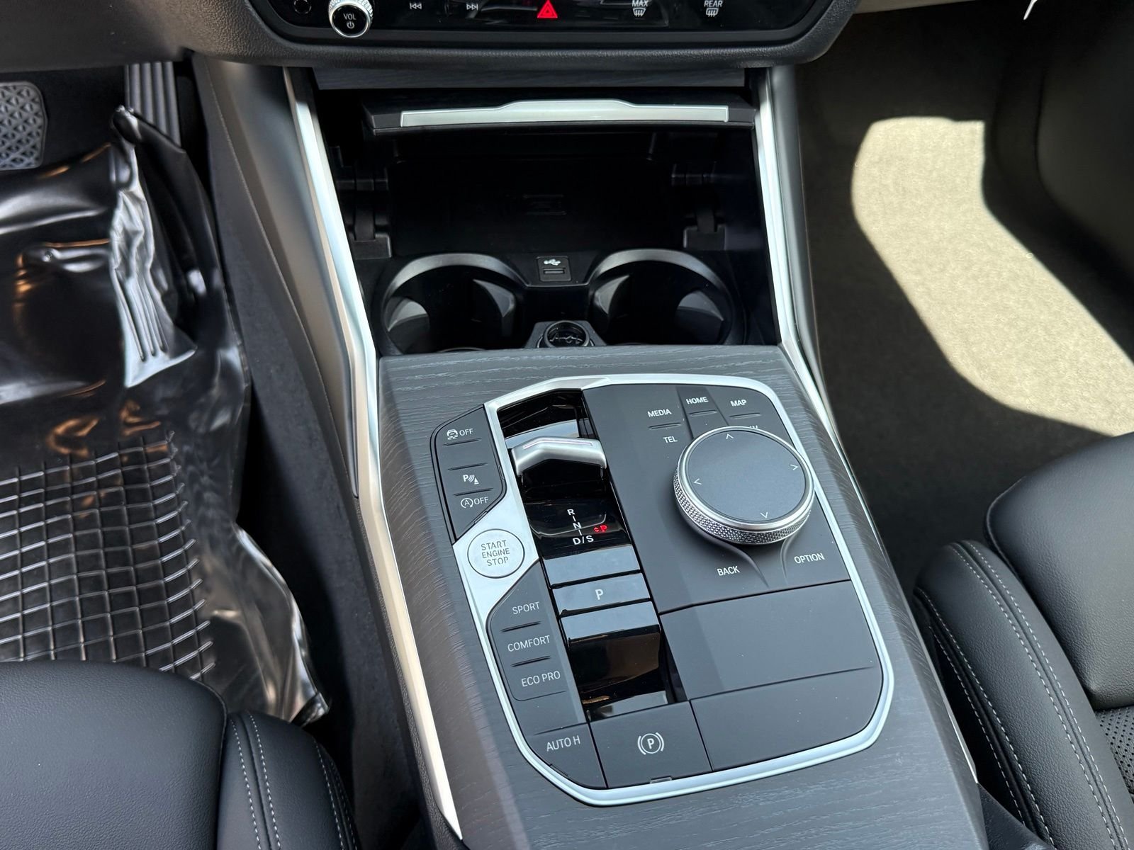 New 2026 Jet Black BMW 330i image 21