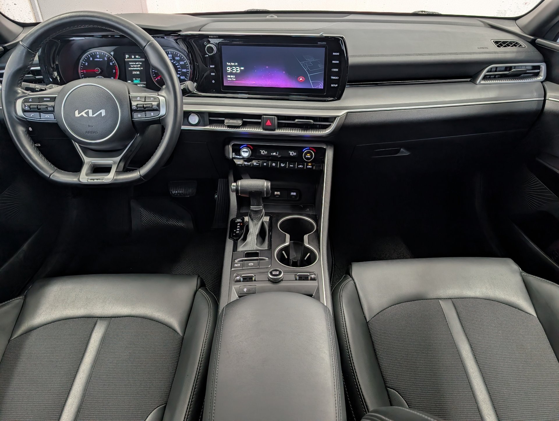 Used 2024 White Kia GT-Line image 24