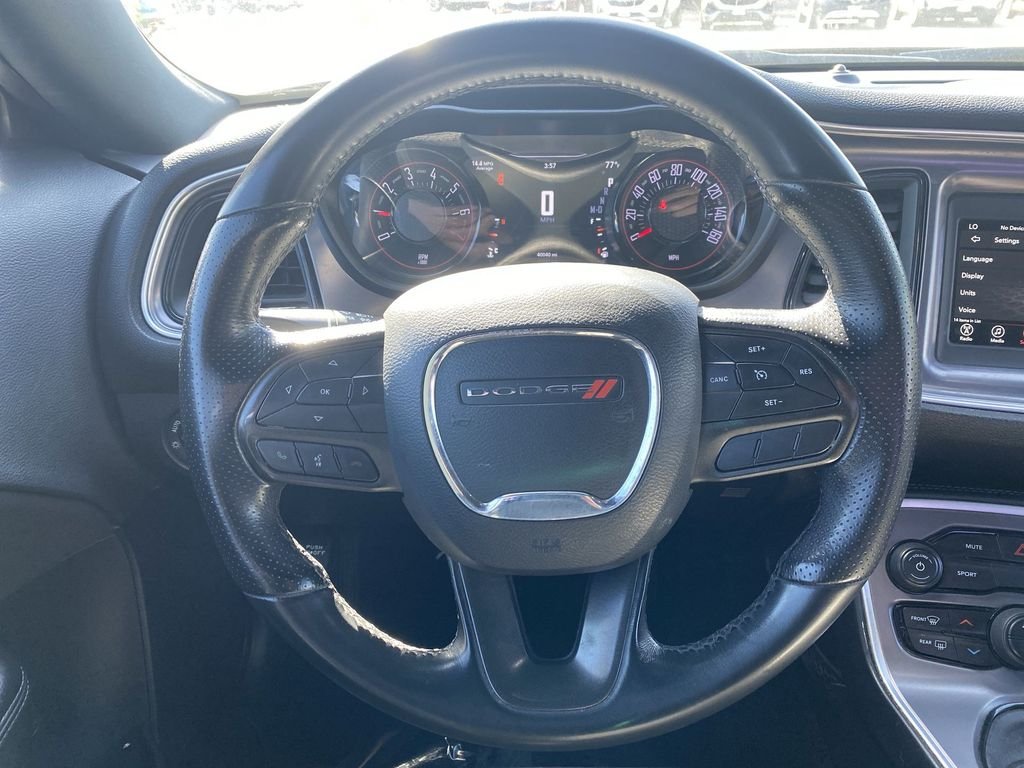 Used 2021 F8 Green Dodge SXT image 11