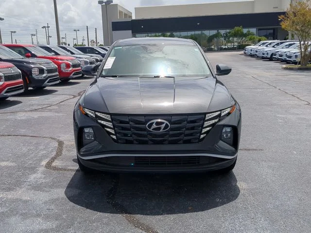 Certified Used 2022 Gray Hyundai SE image 3