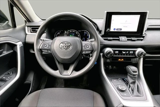 Certified Used 2025 SILVER SKY METALLIC Toyota  image 6