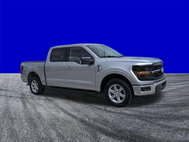 New 2026 Iconic Silver Metallic Ford XLT image 2