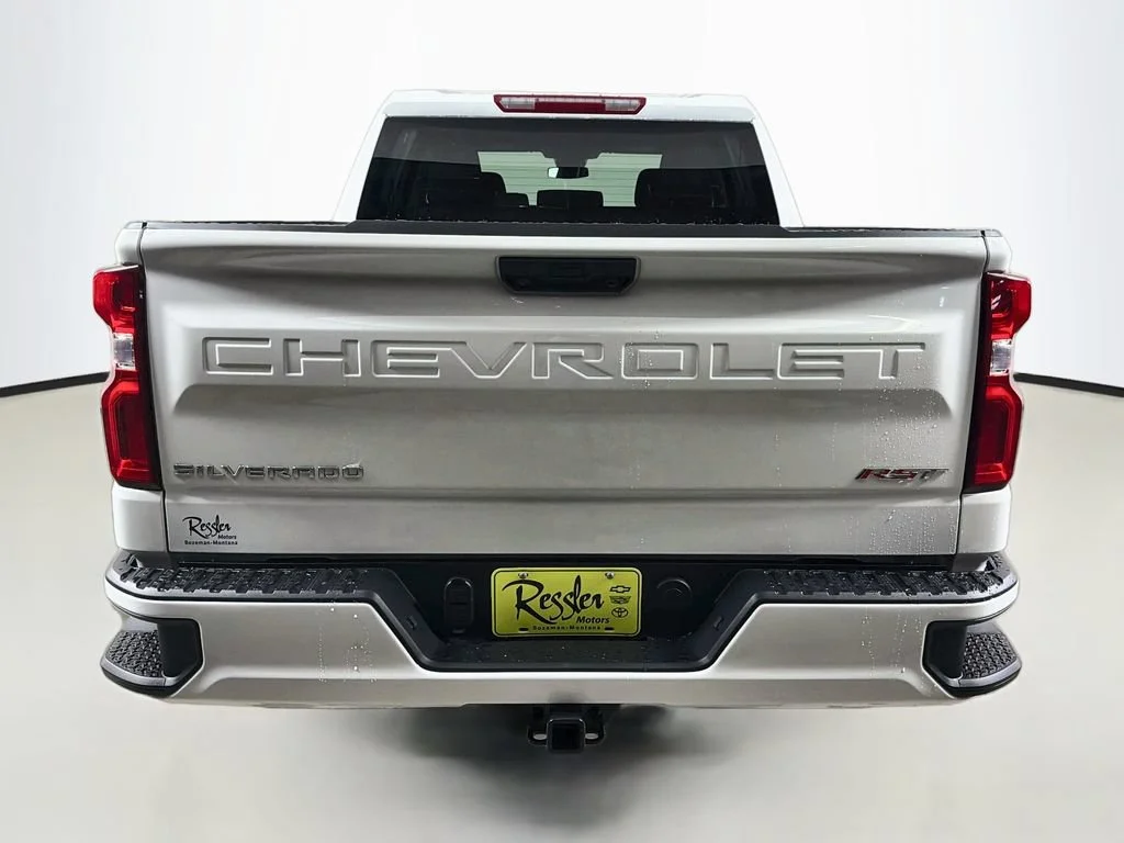 New 2026 Summit White Chevrolet RST image 6