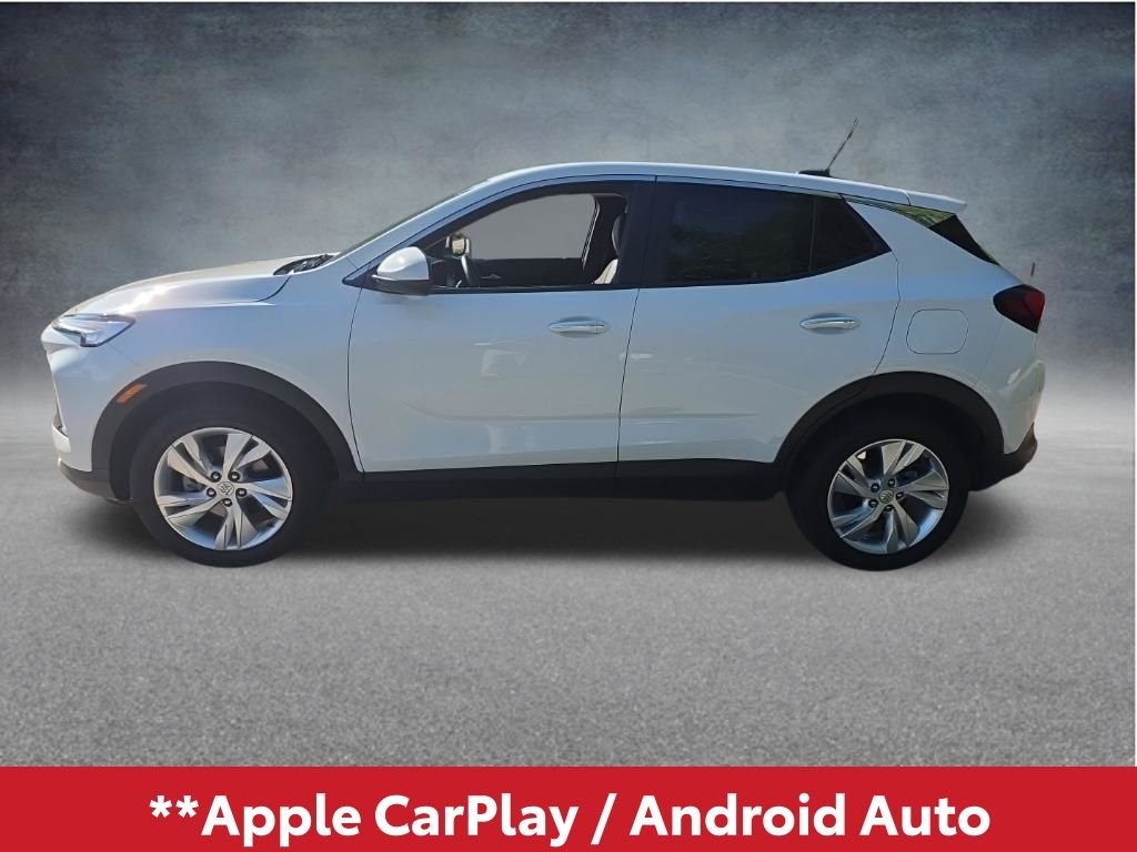Used 2025 White Buick Preferred image 3