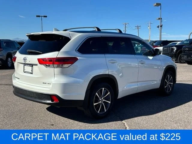 Used 2017 White Toyota XLE image 6