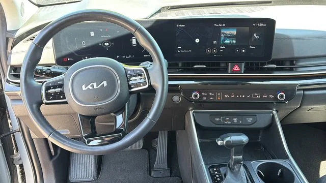 Used 2025 White Kia SX Prestige image 10