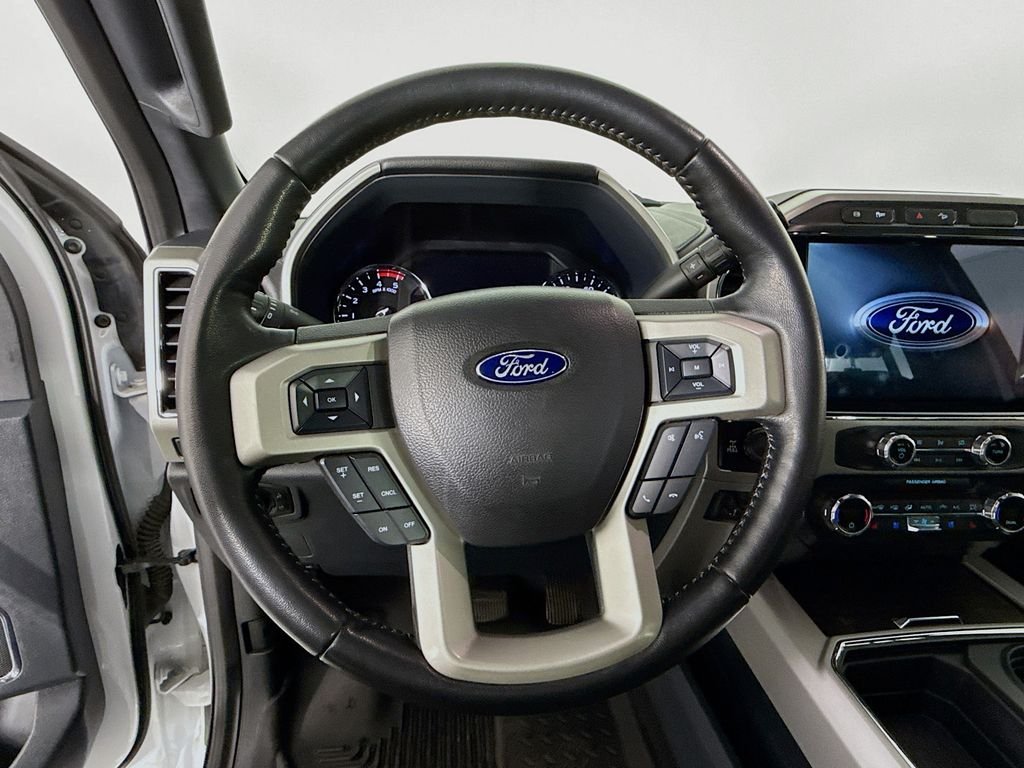 Used 2022 White Ford Lariat image 12