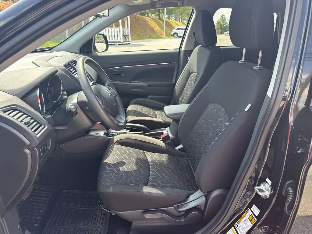 2024 Mitsubishi Outlander Sport ES - Photo 9