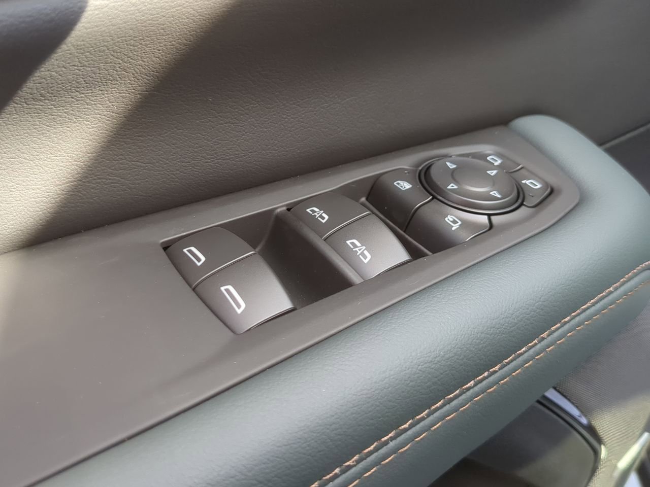 2026 GMC Yukon XL AT4 - Photo 24
