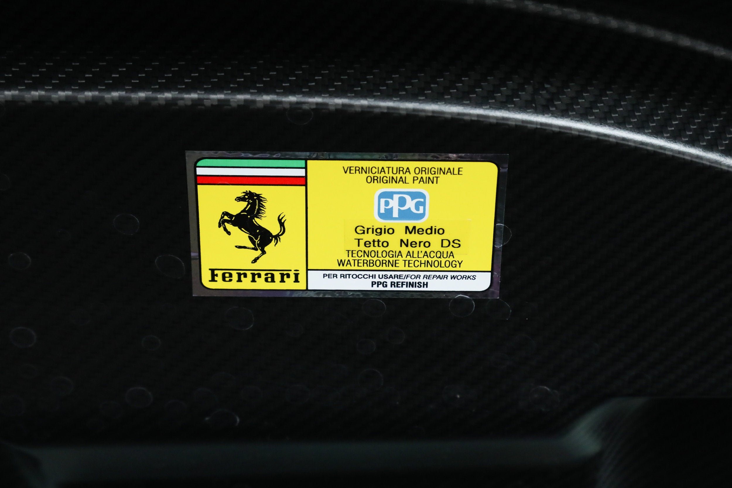 Certified Used 2025 Grigio Medio Ferrari  image 37