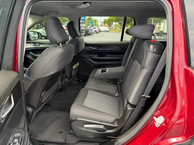 Used 2023 Red Jeep Laredo 4x2 image 13
