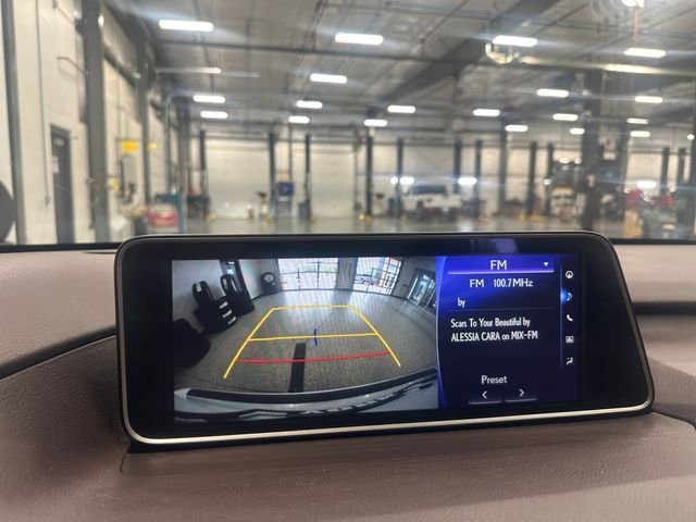 Used 2018 White Lexus 350L image 18
