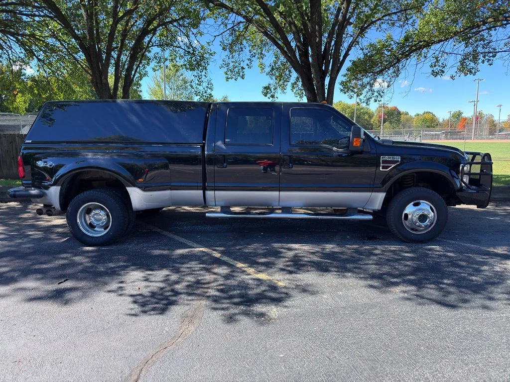 Used 2010 Black Ford Lariat image 6
